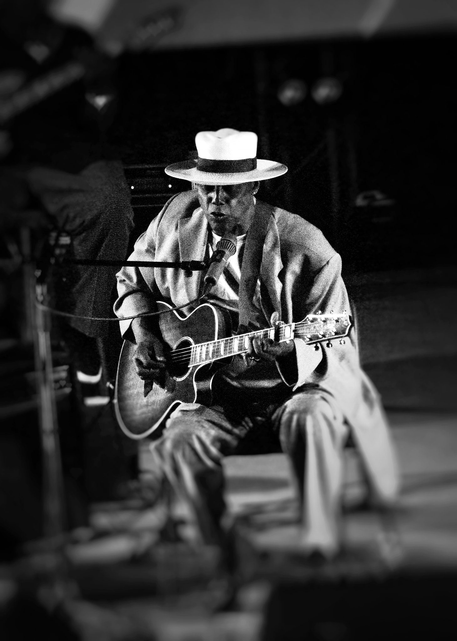 Eric Bibb